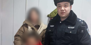 急寻走失男童 南岗民警巡逻中暖心找回
