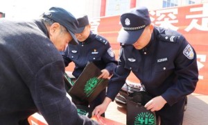 通河县公安局开展4.15全民国家安全教育日普法活动