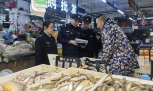 冰城公安破局非法捕捞 守一江碧水