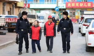 东莱街派出所：  百姓炕头解难题 网格里写满平安