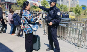 冰城公安护航哈洽会 暖心服务获赞誉