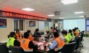 中建八局上海公司无锡惠山妇幼医院项目组织学习二十大报告精神